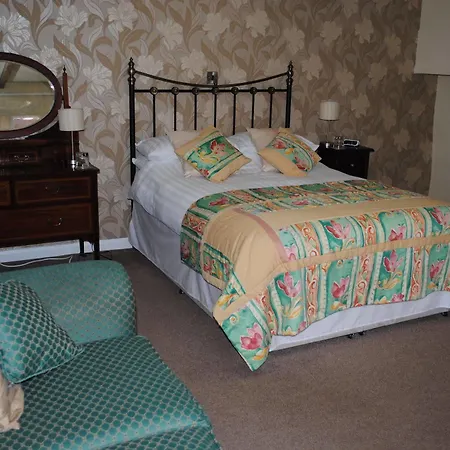 Hotel Sykes's House
