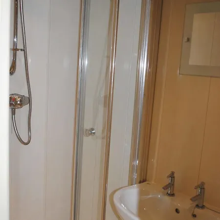 Sykes's House 3*