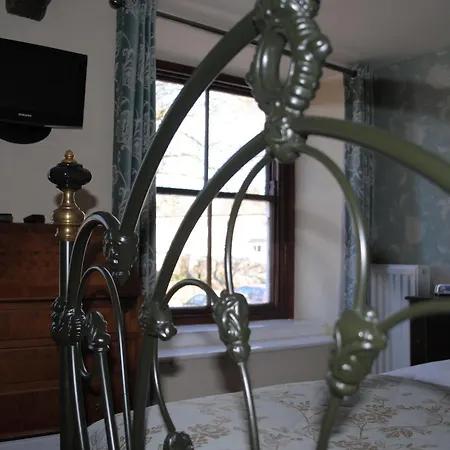 Hotel Sykes's House